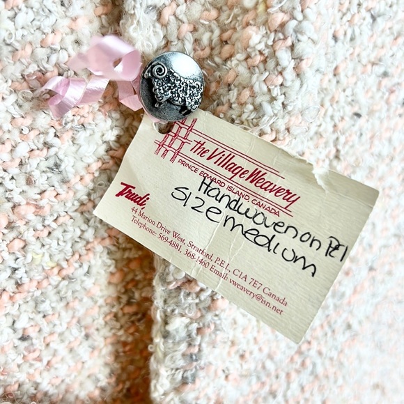 THE VILLAGE WEAVERY | 🧶Pale Pink Hand-Woven Wool Blend Short-Sleeved Sweater - Picture 10 of 14